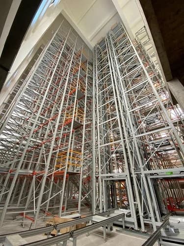 Vertical conveyors pallet elevators