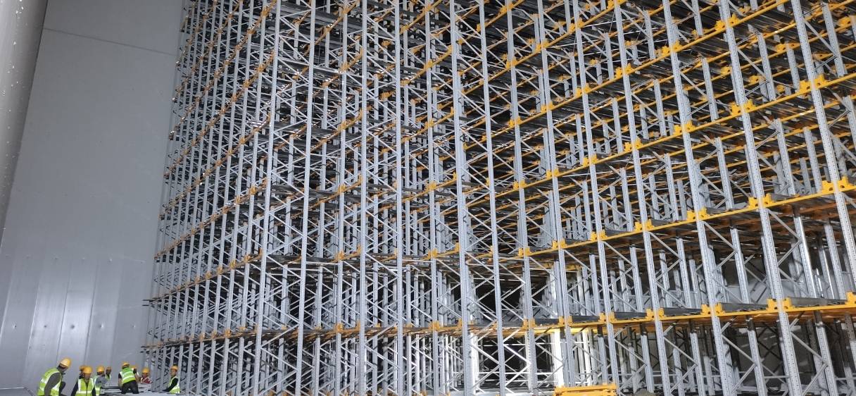 Hệ thống kệ bốn chiều là gì?