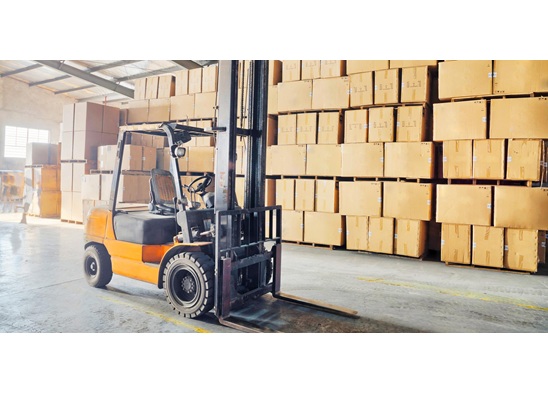 Xe nâng kho lạnh hiệu quả cho thiết bị xử lý vật liệu