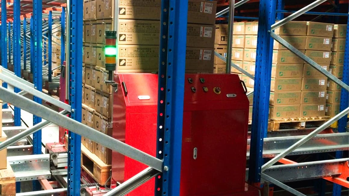 Mother child shuttle + Lifter type multi deep dense storage